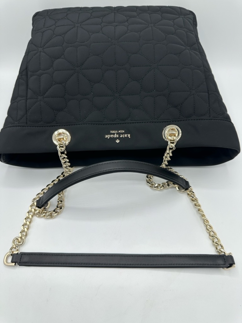 💰PRICE DROP💰 Kate Spade Spade Flower Quilted Medium Tote Black Chain Strap - Picture 10 of 14